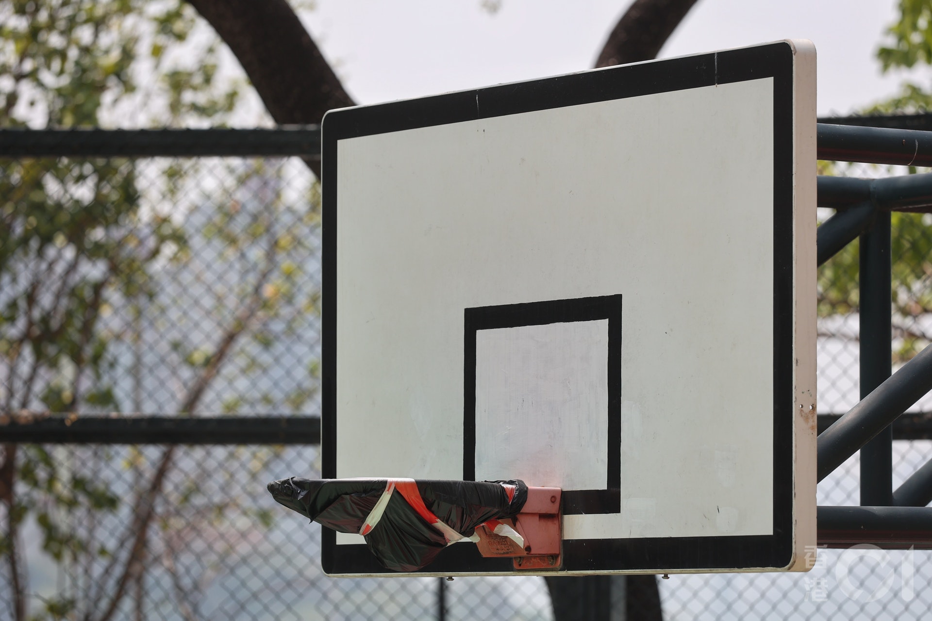 空場黃昏球場圖 - 香港街場籃球場